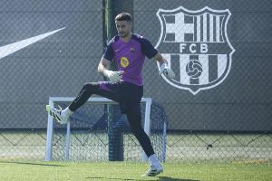 世体：若特尔施特根手术并缺阵4个月，巴萨将优先注册霍安-加西亚