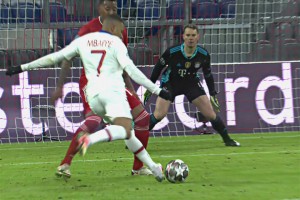 姆巴佩的瞄远打近还是有说法的！诺伊尔：这要我怎么防？