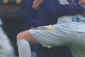 单车过人惊艳德甲！当年邵佳一留洋时真的敢做动作啊👍